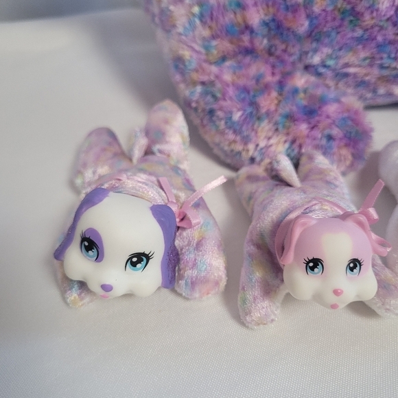 Puppy Surprise Mia Momma Dog & 4 Puppies Plush Toy Stuffed Animal - Picture 3 of 9